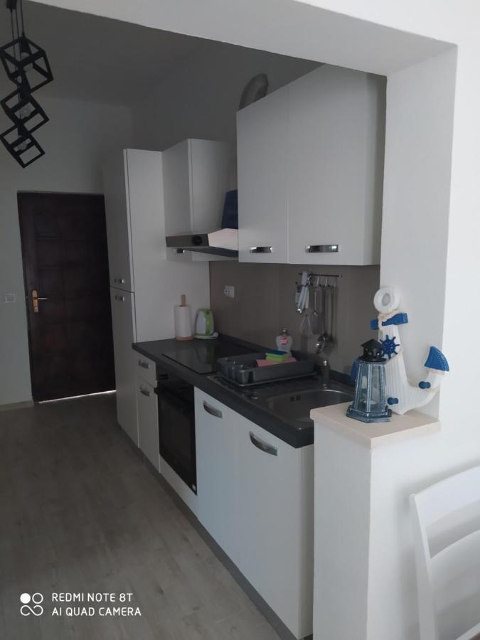 Apartmani Ana Вир Екстер'єр фото