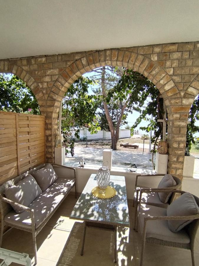 Apartmani Ana Вир Екстер'єр фото